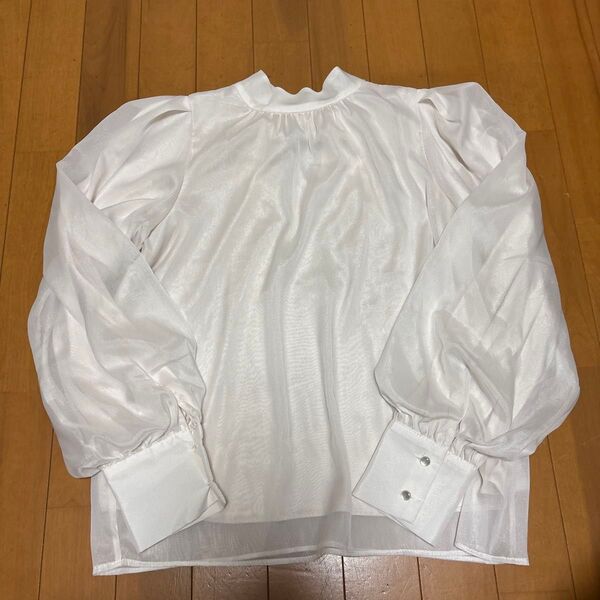 ブラウス 白 長袖 シャツ トップス 白色