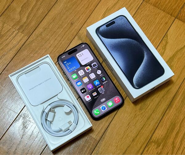 Apple 国内版 【SIMフリー】 iPhone 15 Pro 128GB ブルーチタニウム