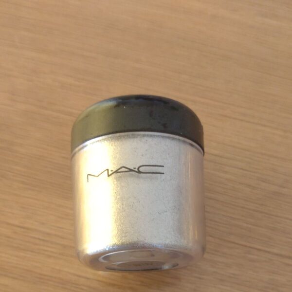 MAC ピグメント アイシャドウ フロスト 8割残