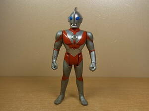 ◎D/619●YUTAKA☆フィギュア☆ウルトラマンパワード☆1995年 中国製☆中古品