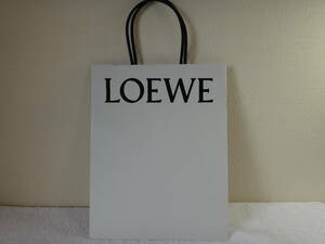 　LOEWE　ロエベ　紙袋　　1枚(大サイズ）2019年１０月３日入手