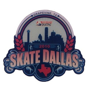 SI27 SKATE DALLAS 2010 US FIGURE SKATING ピンバッジ ピンズ バッジ USA アメリカ 米国 輸入雑貨