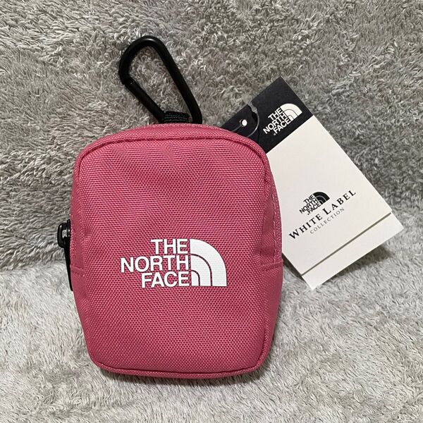 韓国限定 ノースフェイスカラビナ付きポーチ コインケース THE NORTH FACE ミニポーチ