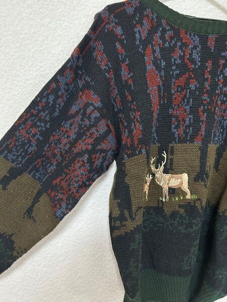古着 used 背景柄ニット 柄ニット 刺繍 鹿 グリーン系 落ち着いた色 アニマル柄 アースカラー