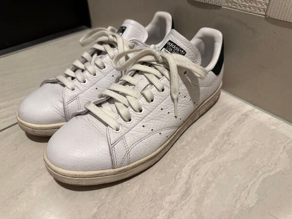 adidas スタンスミス