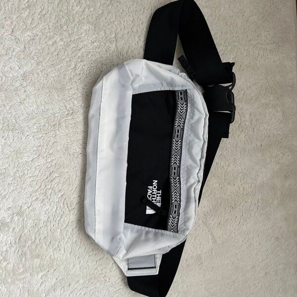 THE NORTH FACE ボディバッグ