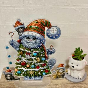 【ダイヤモンドアート完成品】猫ちゃんのクリスマスツリーオブジェ