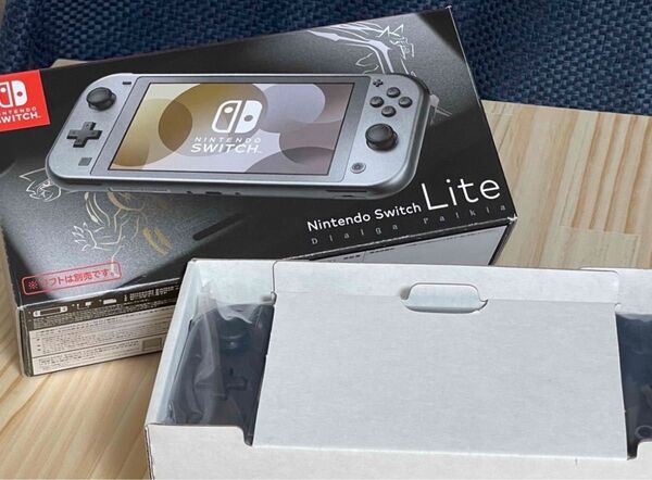 未使用 Nintendo Switch Lite ディアルガ・パルキア HDH-S-VAZAA
