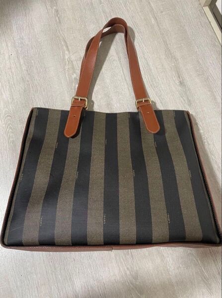 FENDI トートバッグ ペカン柄 PVC A4収納可能