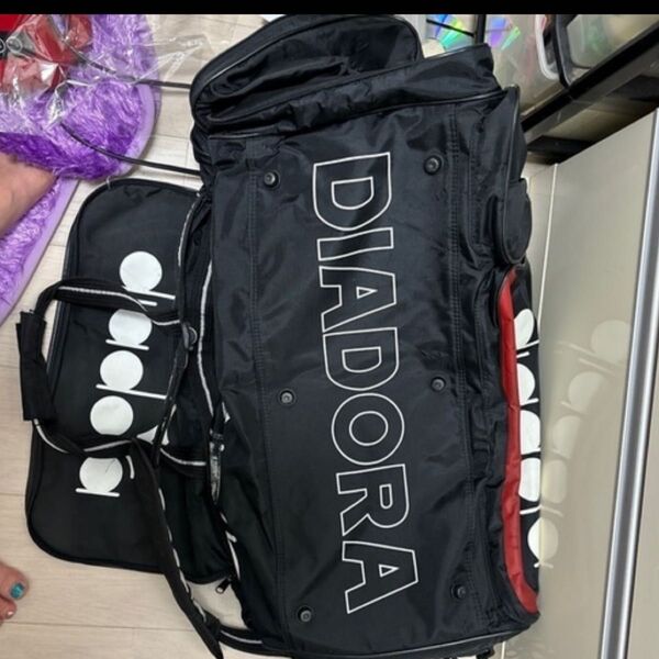 DIADORAスポーツバック