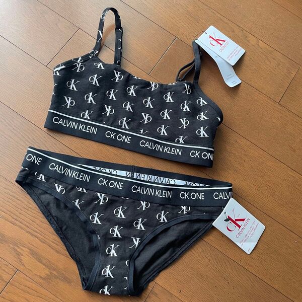 カルバンクライン ブラレット 上下セット ハワイ購入