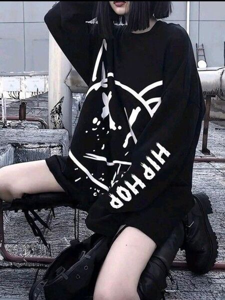 長袖 オーバーサイズ ロンT Tシャツ スウェット ロゴ トレーナー 地雷系