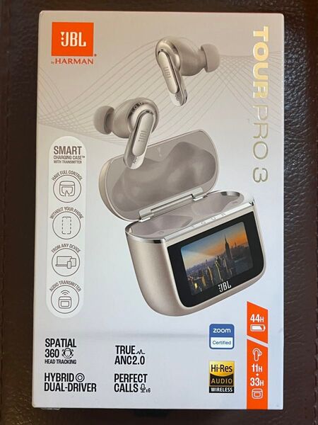 JBL TOUR PRO3ラテ ワイヤレスイヤホン