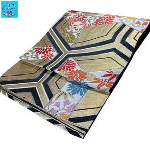 【美品】 六通柄袋帯 花亀甲紋様 金糸 ブラック系 振袖 訪問着 色留袖 黒留袖