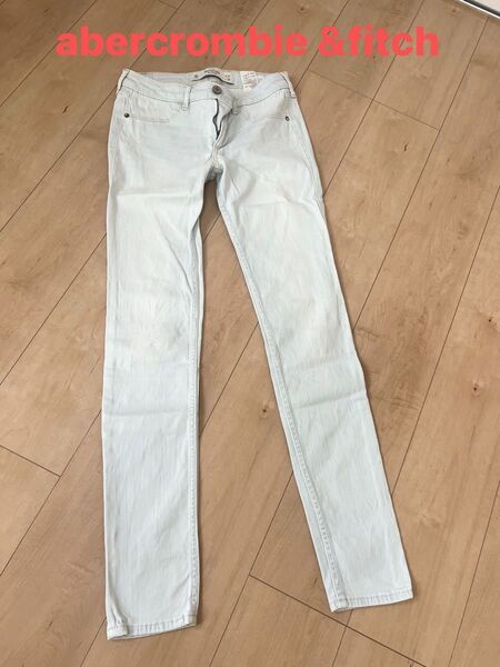 Abercrombie &FitcA ジーンズ