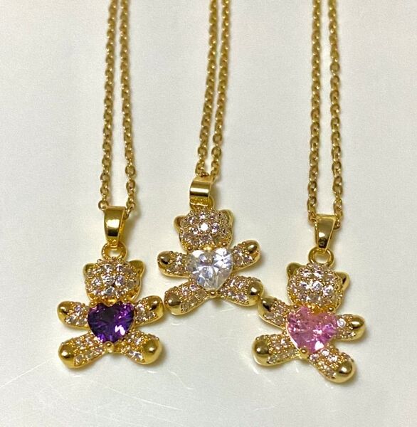 【人気再入荷】熊 ベアージルコニアダイヤ ネックレスゴールドサージカルステンレス