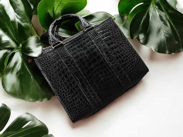 ■極上の逸品■クロコダイル トートバッグ ショルダーバッグ 2way ブラック×ネイビー ゴールドファスナー ワニ革 牛革 本物