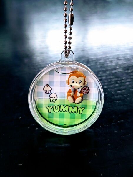 おさるのジョージ オイルキーホルダー YUMMY 緑
