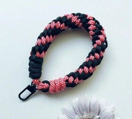 みっちりミニストラップ パラコード ハンドメイド キーホルダーにも