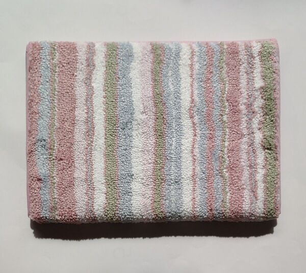 【クーポン使用で800円】【未使用新品】吸収速乾 ふんわりバスマット 約50×35cm