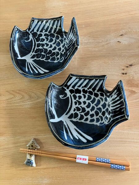 未使用 長期保管 手描き 魚型 盛り皿 刺身 荷物 龍山窯?? 和食器 2点