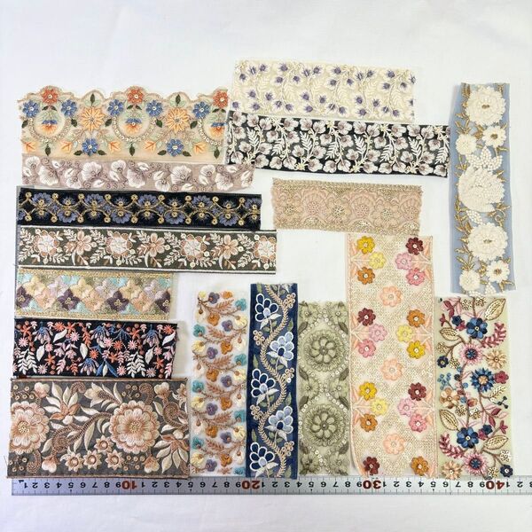 インド刺繍リボン ハギレパック A-238