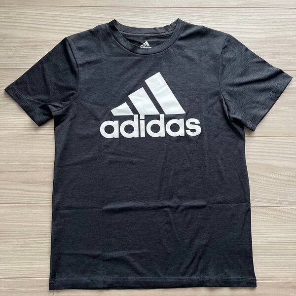 adidas Tシャツ 黒 10-12才 150サイズ