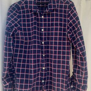 チェックシャツ