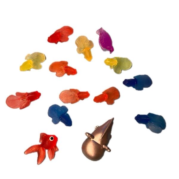クーポンで300円★ウーパールーパー吸盤マスコット、金魚、鳥のおもちゃ お風呂遊びなどに。 ミニチュア カラフル かわいい