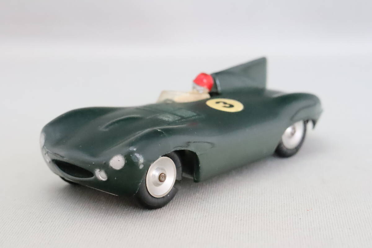 Crescent Toy ジャガーDタイプミニカー ドライバー付き - メルカリ