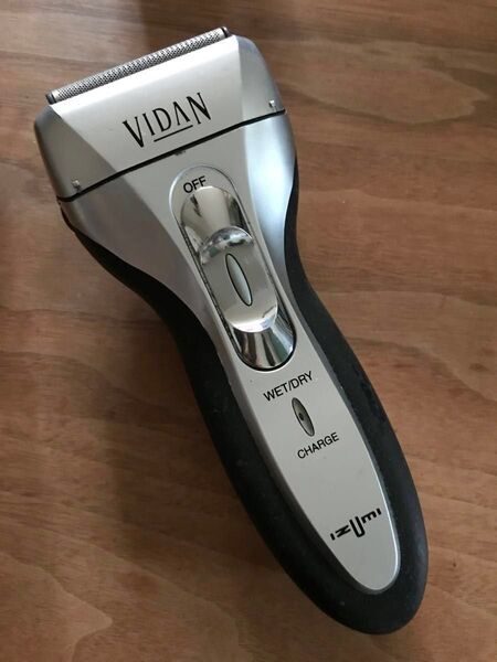 【ジャンク品】IZUMI イズミ 電気シェーバー 充電器なし
