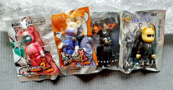 BE@RBRICK ベアブリックト 新品未使用未開封 ガンダム2 マトリックス バッドマン 4体セット サイズ:全高約5cm