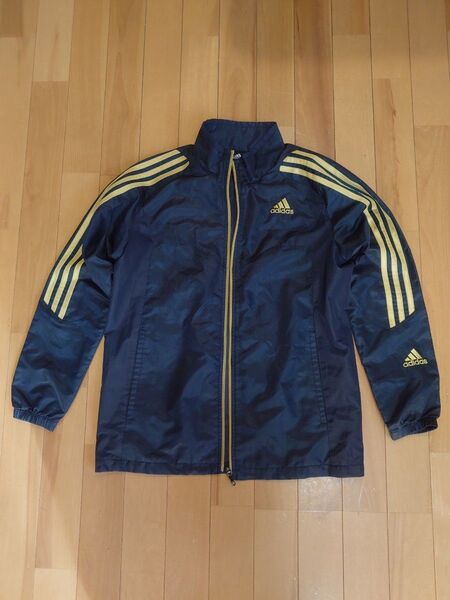アディダス ウインドブレーカー 黒 ウィンドブレーカー ナイロンジャケット adidas 150cm シャカシャカ