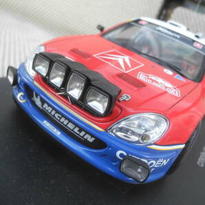 新品◎1/18 シトロエンクサラ2004ナイトバージョン◎WRC開幕戦モンテカルロ優勝車（ロウブ）◆オートアート 85434の画像4