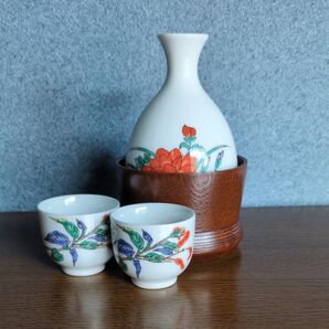 徳利 + 漆塗り袴 +お猪口2ケ セット