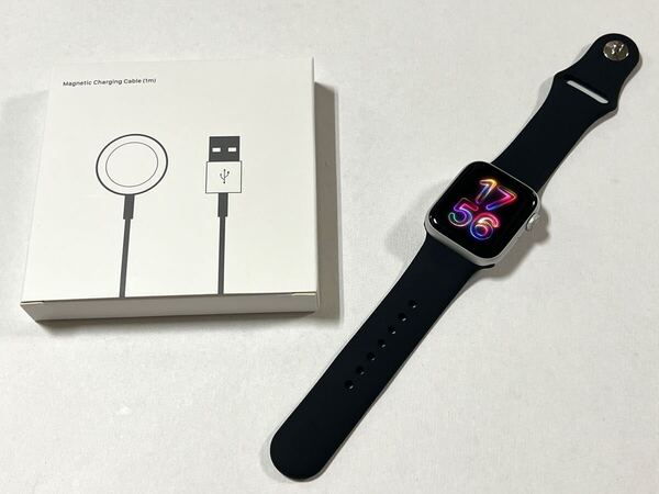 ★ 即決 バッテリー96% ★ Apple Watch SE2 40mm アップルウォッチ シルバー アルミニウム GPS Cellular 第2世代 付属品新品未使用