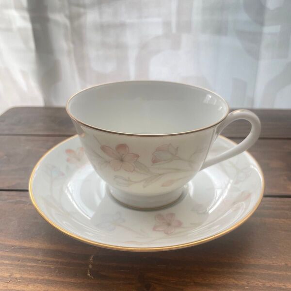 Noritake ティーカップ&ソーサー