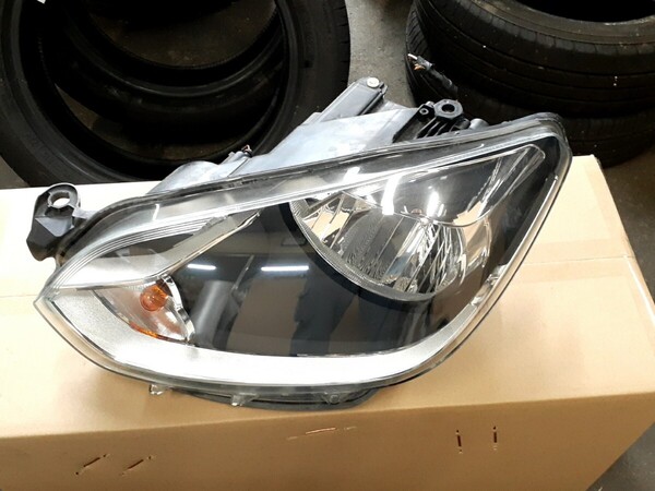 AACHY アップ! 左ヘッドライト 59511km HELLA ハロゲン フォルクスワーゲン VW UP! 1S2941015N
