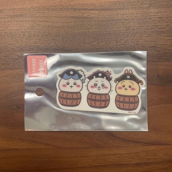 ちいかわアドベンチャー スマホに貼れるサイズのクリアステッカー