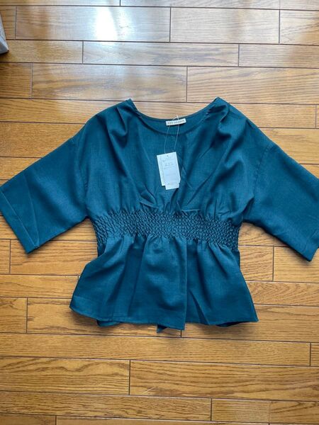 ブラウス グリーン シャツ カットソー 未使用 タグ付き