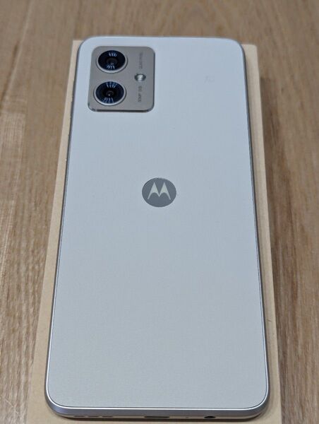美品 motorola moto g64y 5g バニラクリーム SIMフリー