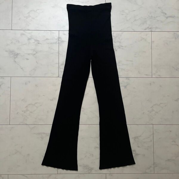 ストレッチフレアパンツ 黒 ウエストゴム ボトムス
