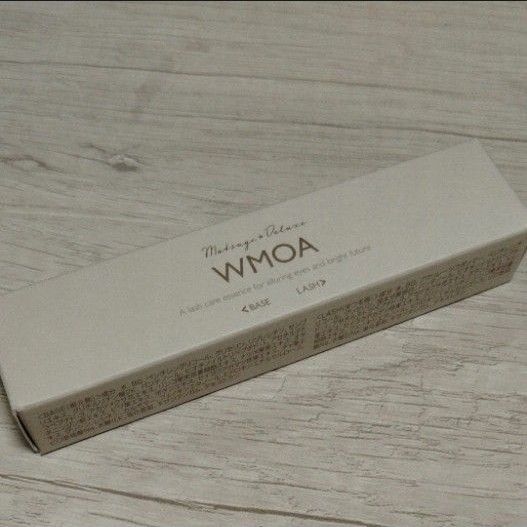 WMOAウモアまつ毛美容液