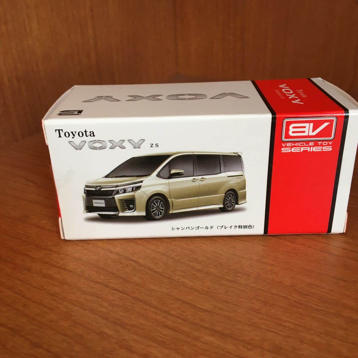 トヨタ ヴォクシー VOXY ホワイト 白 ホワイトパールクリスタル