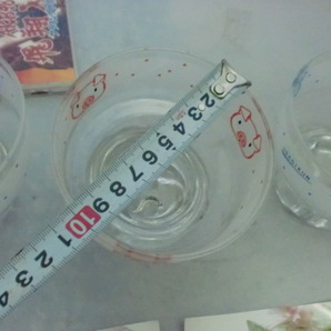 ■未使用 保管品 非売品  ■神戸屋 『デザートグラス』ガラス容器 全４個（ウサギ３個コブタ1個）の画像3