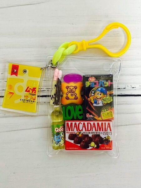 ガチャ詰めポーチ風☆お菓子詰め合わせ32☆キャンディバックキーホルダー パーツまとめ売り