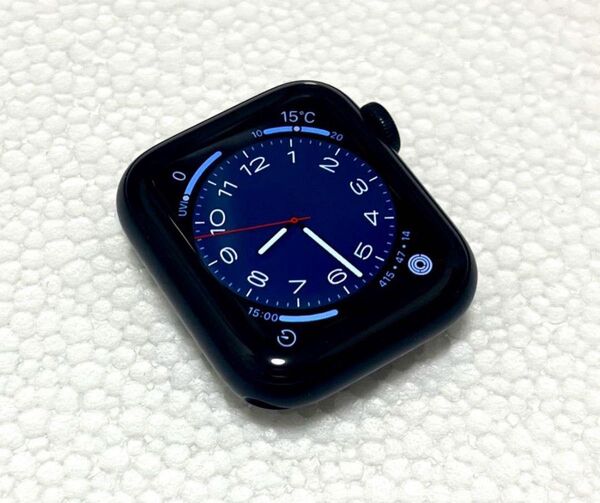 Apple watch se2 第2世代 40mm