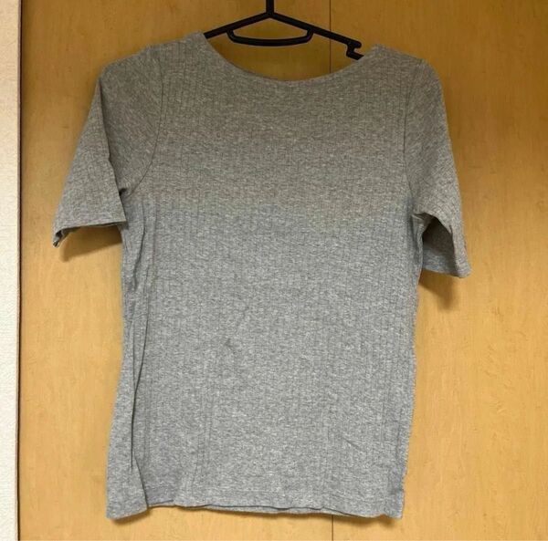 ユニクロ 五分袖リブニットTシャツ