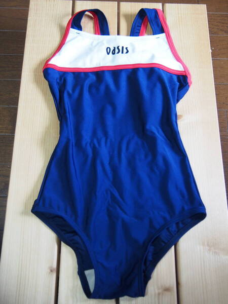 新品 オアシス スイミングクラブ 女子競泳水着 Mサイズ oasis