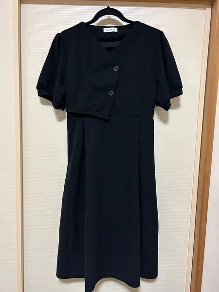 【美品】アシンメトリー風ブラックワンピース/体型カバー×キレイ見えデザイン